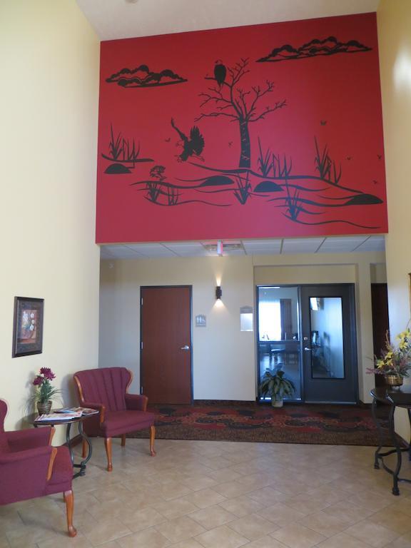 The Edgewood Hotel And Suites Fairbury Exterior foto